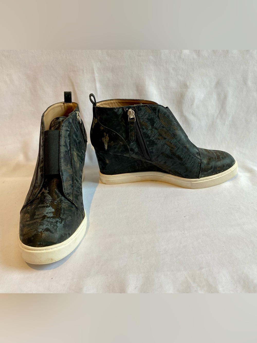 Linea Paolo Felicia Black Velvet Hidden Wedge Sneakers, Size 7.5